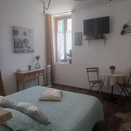 Bed & Breakfast Chambre D'hote Au Jardin Le Clos Des Vins D'anges