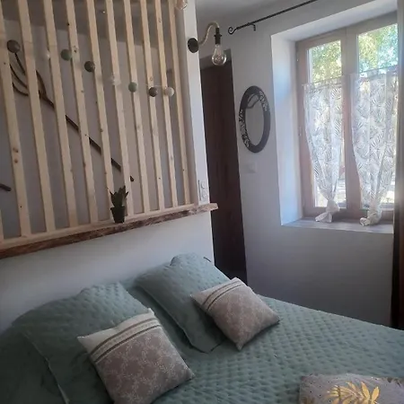 D'hote Au Jardin Le Clos Des Vins D'anges Bed & Breakfast Saint-Pierre-des-Champs