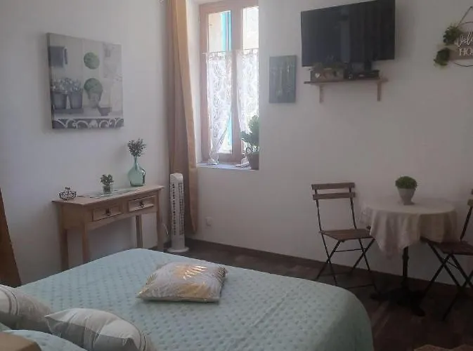 Bed and breakfast D'hote Au Jardin Le Clos Des Vins D'anges
