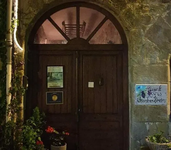 D'hote Au Jardin Le Clos Des Vins D'anges Bed and breakfast