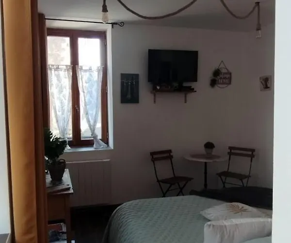 D'hote Au Jardin Le Clos Des Vins D'anges 3*