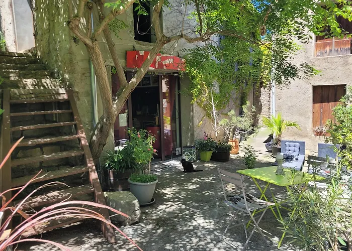 D'hote Au Jardin Le Clos Des Vins D'anges 3*